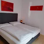 Steinbichler - Und Check In 24-7 Affittacamere Graz