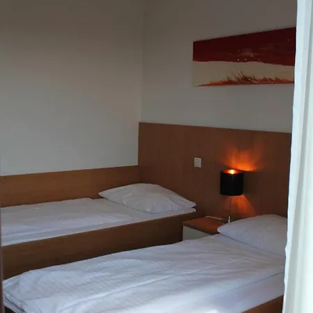 Steinbichler - Und Check In 24-7 3*