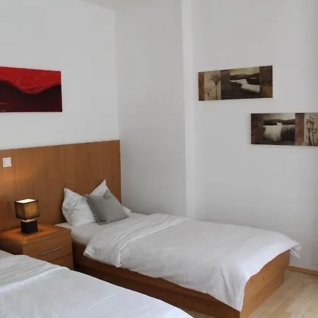 Penzion Steinbichler - Und Check In 24-7 Štýrský Hradec