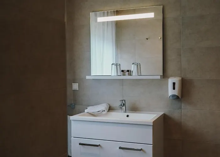 Steinbichler - Und Check In 24-7 Гостьовий будинок 3*