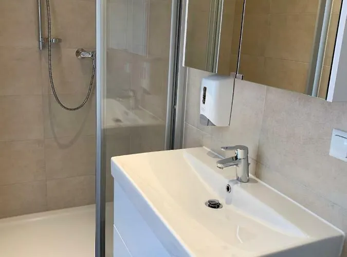 Steinbichler - Und Check In 24-7 Гостьовий будинок